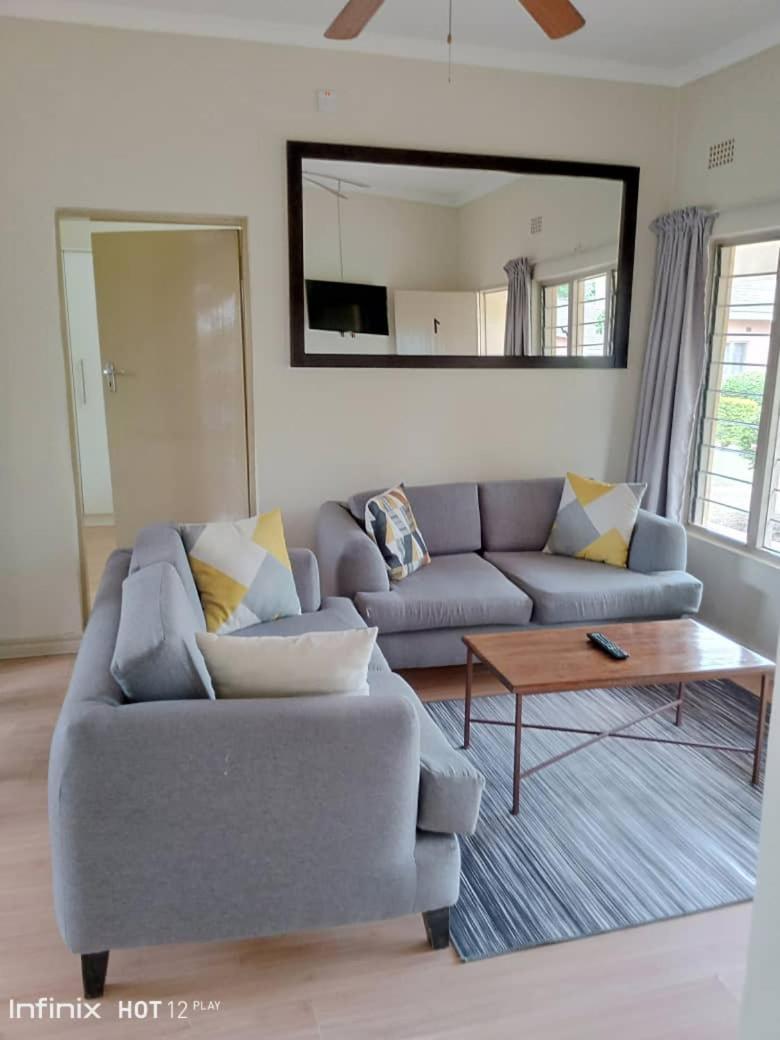 Victoria Apartments Livingstone Extérieur photo