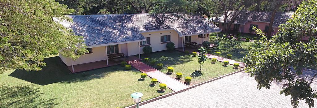 Victoria Apartments Livingstone Extérieur photo